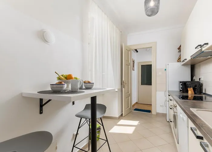 Palm And Palmino Garden Near Lungo Mare By Irundo