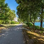 Palm And Palmino Garden Near Lungo Mare By Irundo *