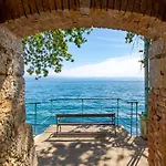 Apartament Palm And Palmino Garden Near Lungo Mare By Irundo *