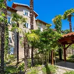 Apartament Palm And Palmino Garden Near Lungo Mare By Irundo